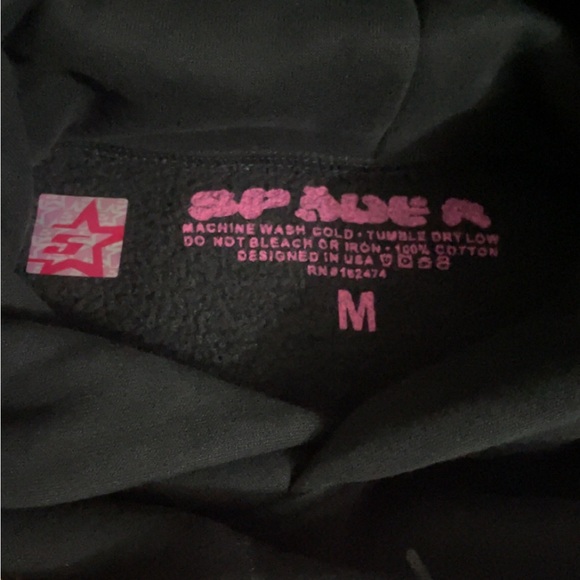 I’m selling this large sp5der pink hoodie it is black and pink - Picture 5 of 5